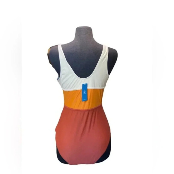 CUPSHE Colorblock Keyhole Cutout One-Piece Swimsuit - Picture 5 of 7